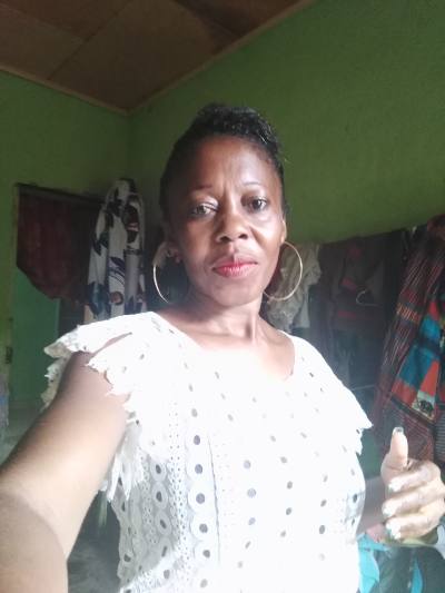 Pécresse 44 ans Bertoua Cameroun