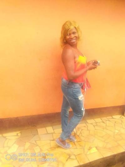 Sandrine 36 ans Yaoundé Cameroun