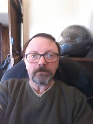 Gilles 62 ans Arquenay France