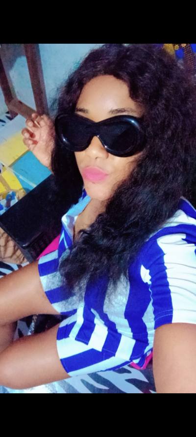 Olga 31 ans Yaounde Cameroun