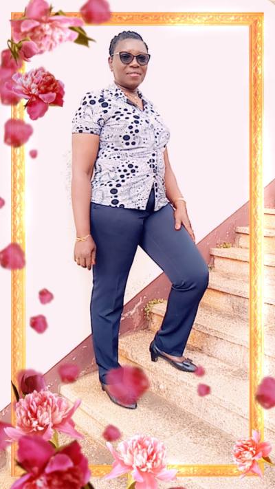 Marie 58 ans Yaoundé  Cameroun