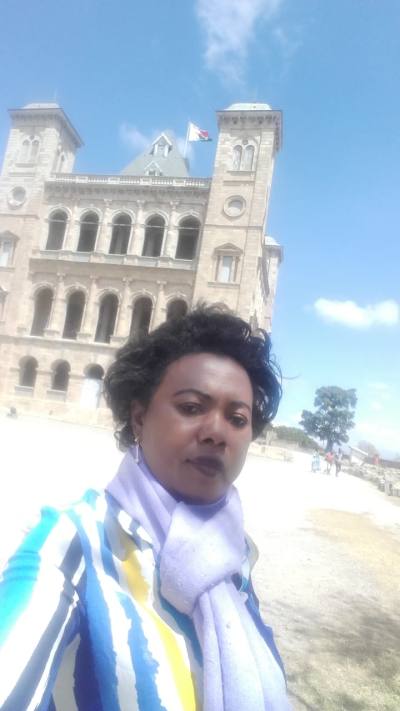 Liliane 47 ans Diego Suarez  Madagascar