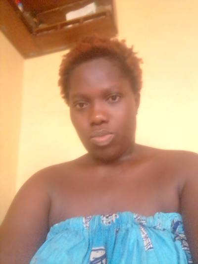 Diane 34 years Yaoundé  Cameroon