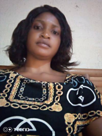 Clementine 36 years Yaoundé  Cameroun