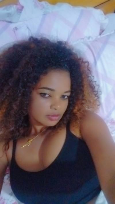 Helene 34 ans Nosy Be Hell-ville Madagascar