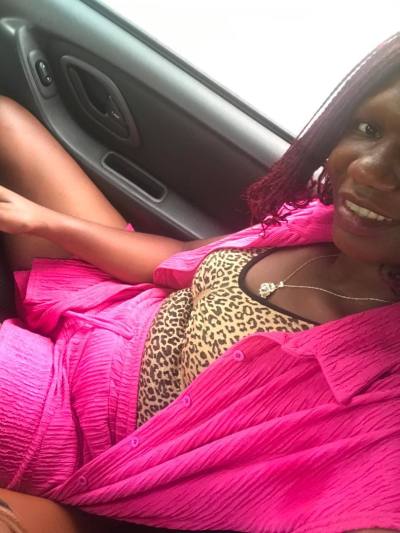 Yolande 27 ans Yaoundé  Cameroun