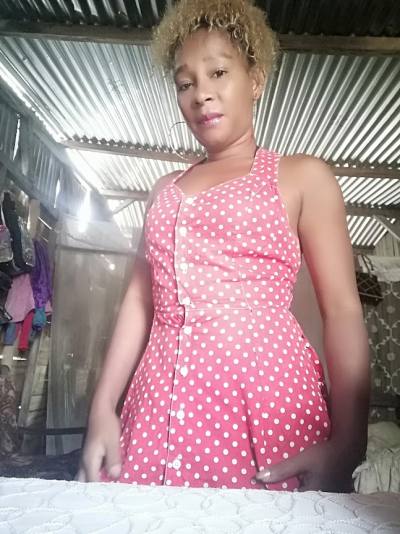 Francina 31 ans Toamasina Madagascar