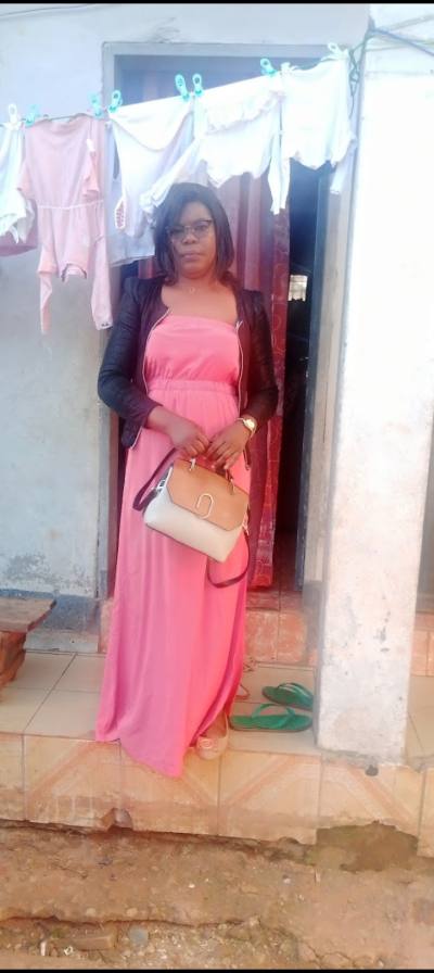 Viviane 37 ans Yaoundé 2 Cameroun