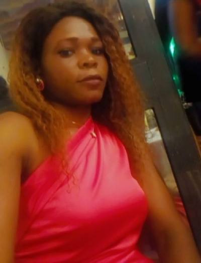 Rose 32 ans Yaoundé  Cameroun