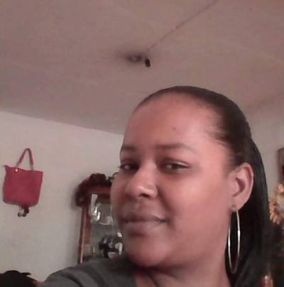 Oselina 36 ans Port Louis Maurice