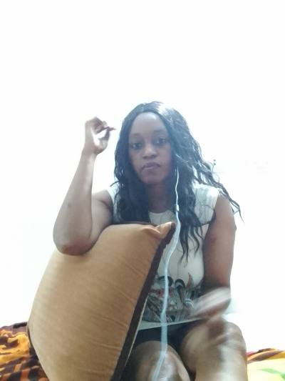 Vanessa 36 Jahre Abidjan  Elfenbeinküste