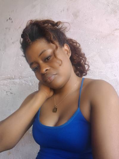 Elise 28 ans Yaoundé Cameroun Cameroun