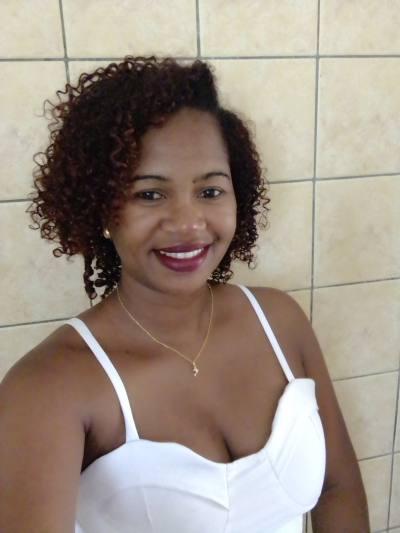 Judith 36 ans Diego Madagascar