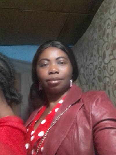 Sabine 35 ans Yaoundé  Cameroun