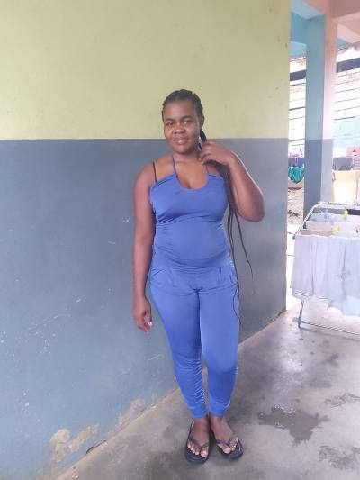 Annie 26 ans L'ouest  Cameroun