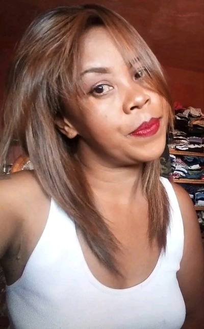 Nina 44 ans Antananarivo  Madagascar