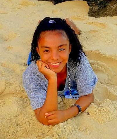 Prisca 22 ans Fort-dauphin  Madagascar