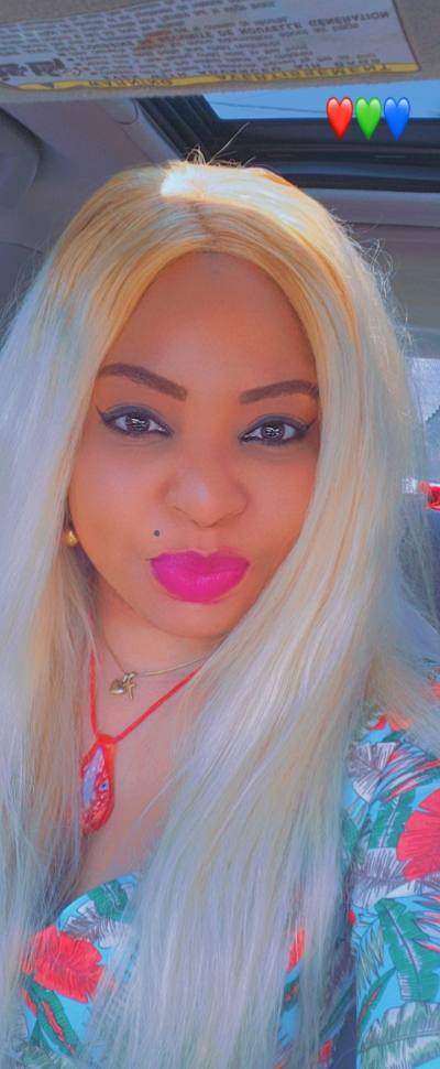 Princesse  37 Jahre Yaoundé Cameroun