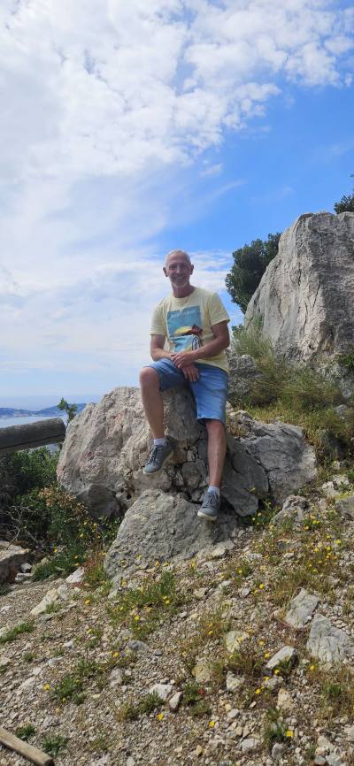 Alain 59 ans Besançon  France