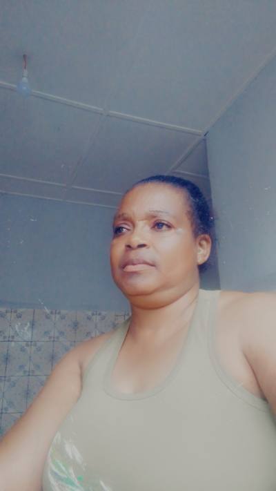 Dominique 44 ans Centre Cameroun