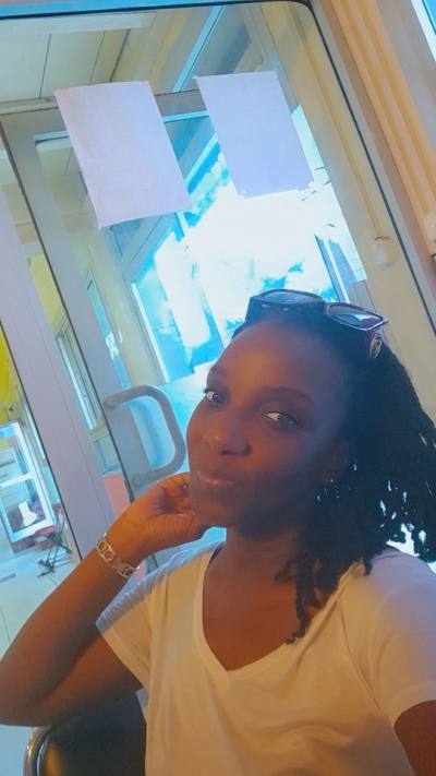 Naomie 35 ans Douala  Cameroun