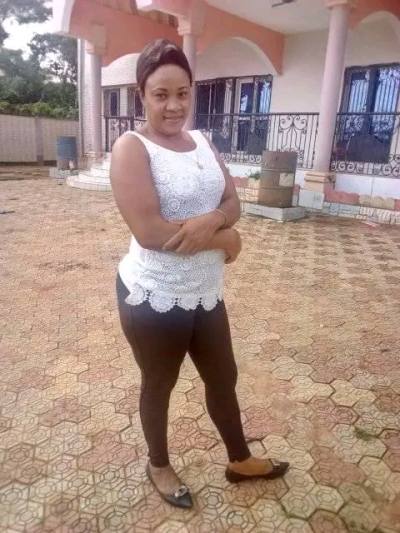 Brigitte 29 ans Yaounde Cameroun