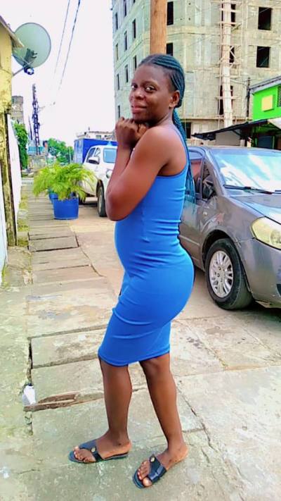 Murielle 27 years Douala 3 Cameroon