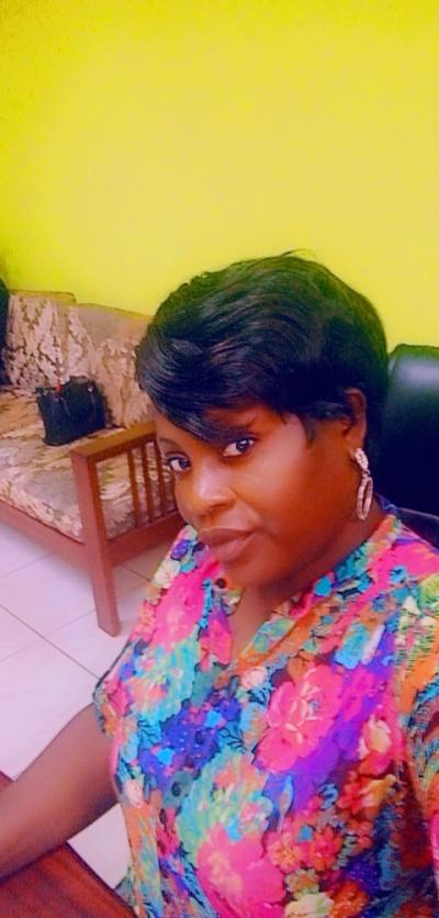 Chimene 42 ans Douala Cameroun