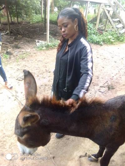 Elise 28 ans Yaoundé Cameroun Cameroun