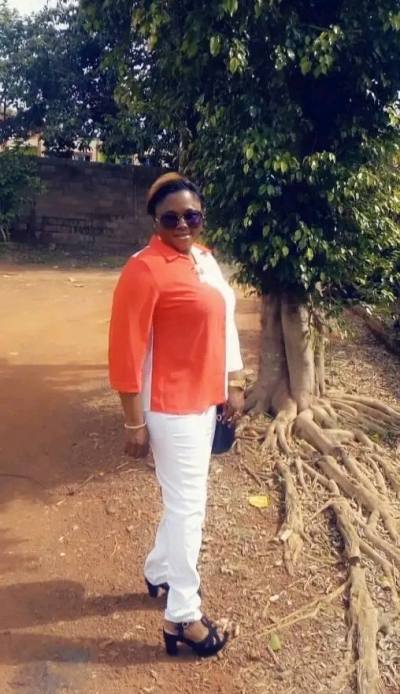 Véronique 42 ans Centre Cameroun