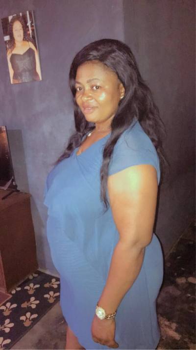 Yvette 39 ans Yaoundé  Cameroun