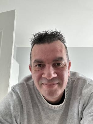 David 40 ans Lens France