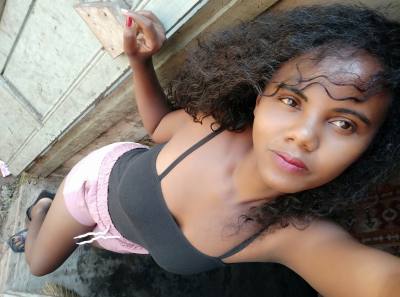 Sitraka 27 ans Fianarantsoa Madagascar