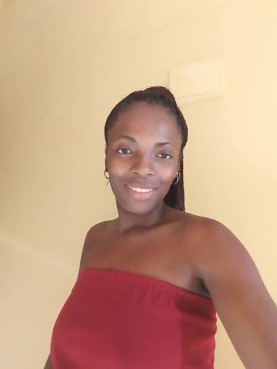 Gisele 25 ans Yaoundé Cameroun