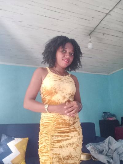 Minah 27 ans Sambava Madagascar