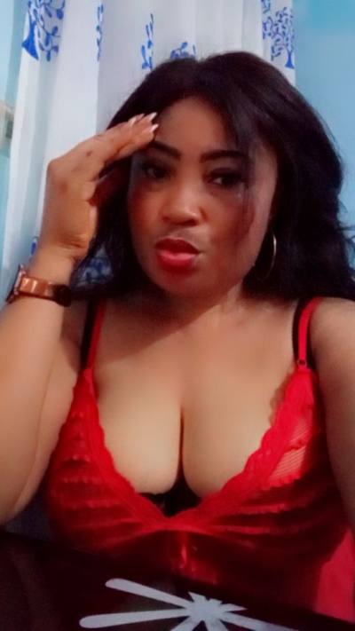 Elodie 37 ans Yaoundé  Cameroun