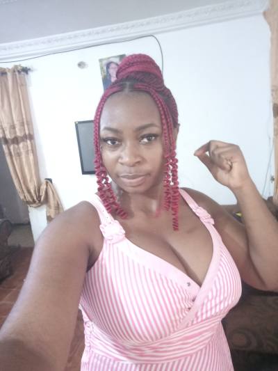 Marie 34 Jahre Centre  Cameroun