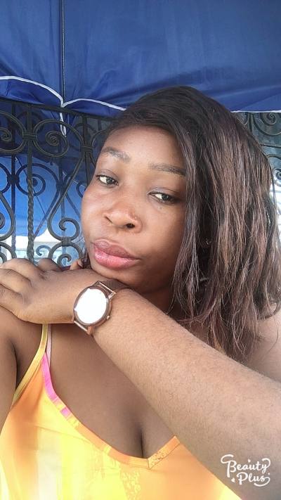 Rose 34 ans  Cameroun