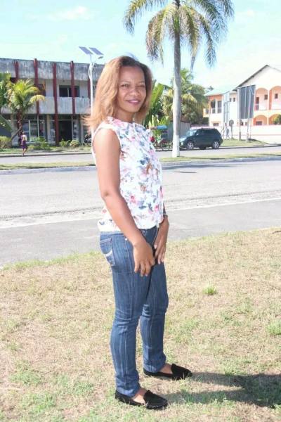 Juliette 34 ans Tamatave Madagascar