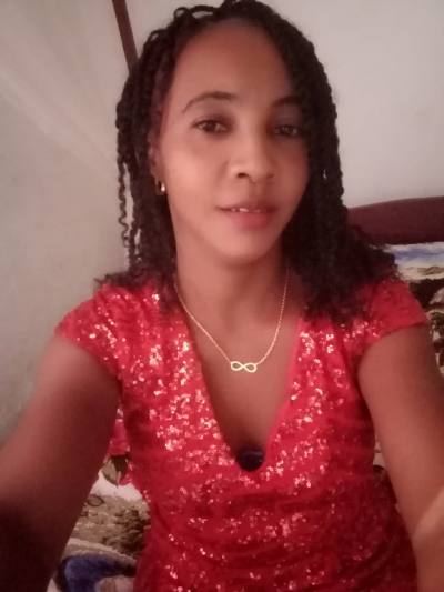 Arlette 38 ans Sambava Madagascar