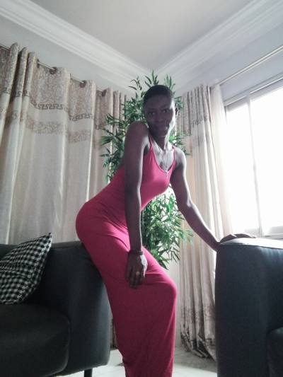 Christelle 28 ans Lomé  Togo