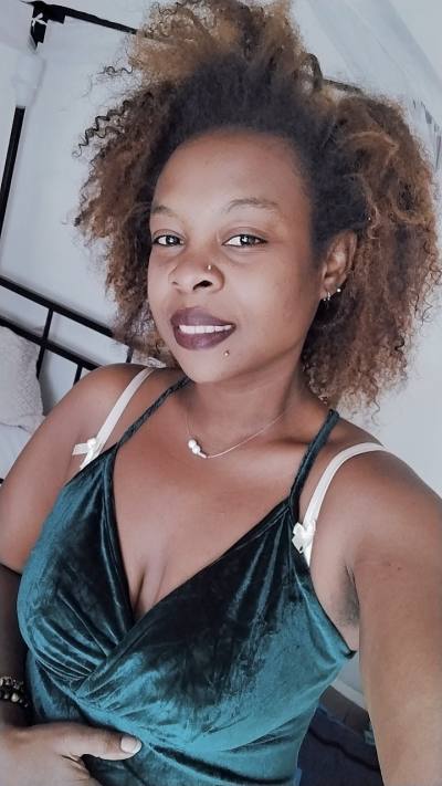 Staelle 36 ans Antalaha Madagascar