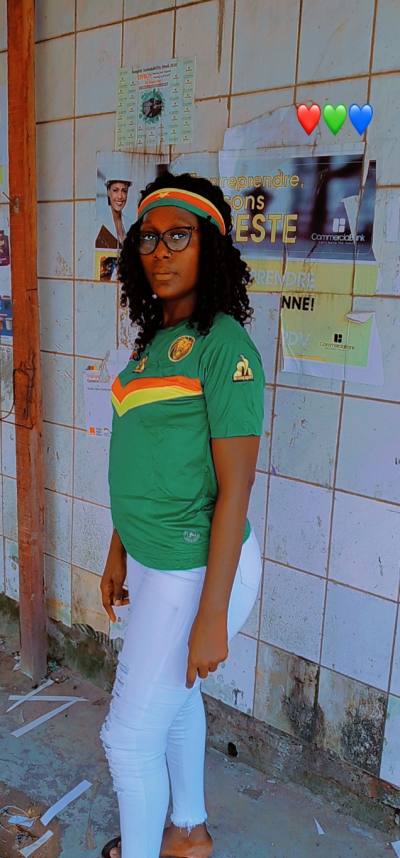 Annie Pascaline 35 years Douala Cameroon