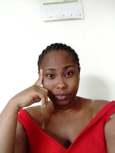 Stellas 34 Jahre Douala Kamerun