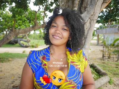 Safianah 27 ans Sambava Madagascar