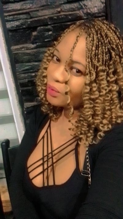 Elsa 34 Jahre Yaoundé  Kamerun