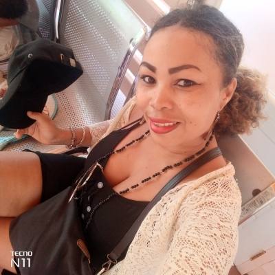 Tahina 36 ans Tananarivo Madagascar