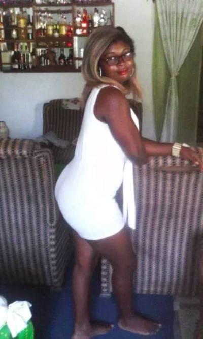 Marie 26 years Douala Cameroon