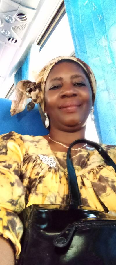 Chantal 50 ans Douala  Cameroun