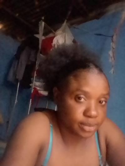 Valentine 33 ans Yaoundé  Cameroun